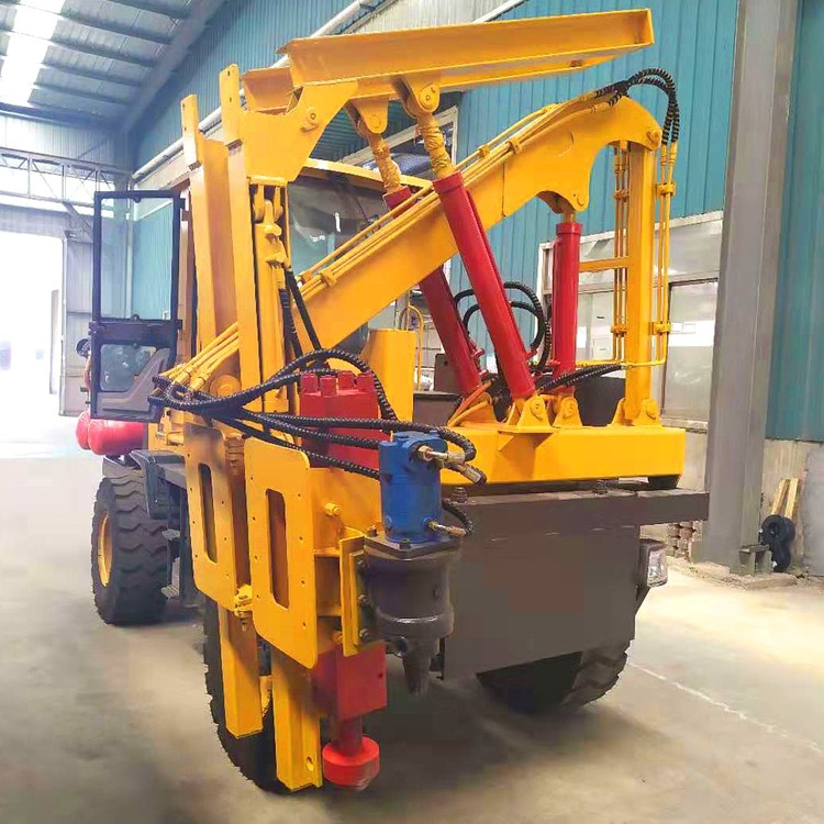 西安公路護(hù)欄打拔鉆一體機(jī)，波形護(hù)欄打樁機(jī)