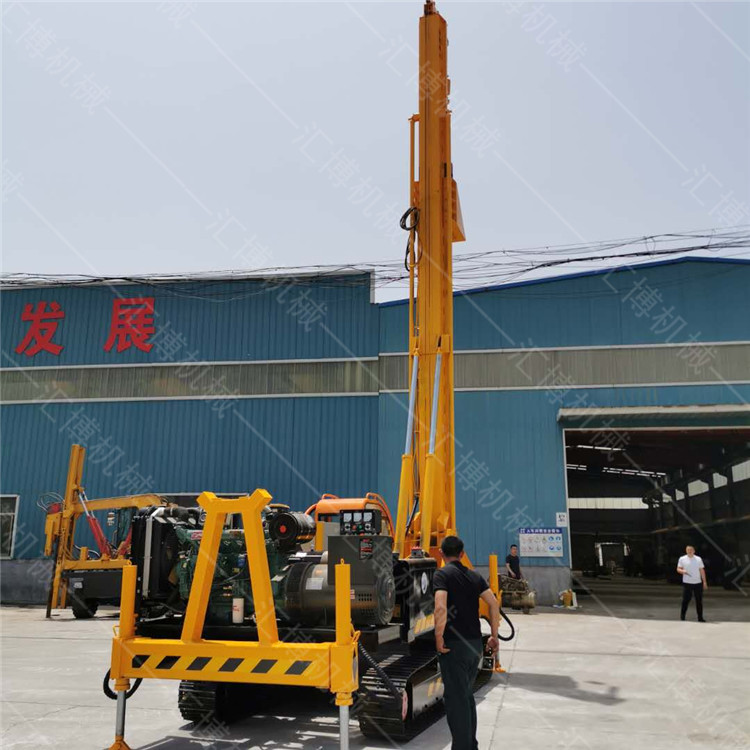 履帶地基打樁機(jī)為什么會冒白煙？